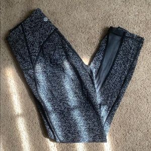 Lululemon train times 7/8 pants 25”